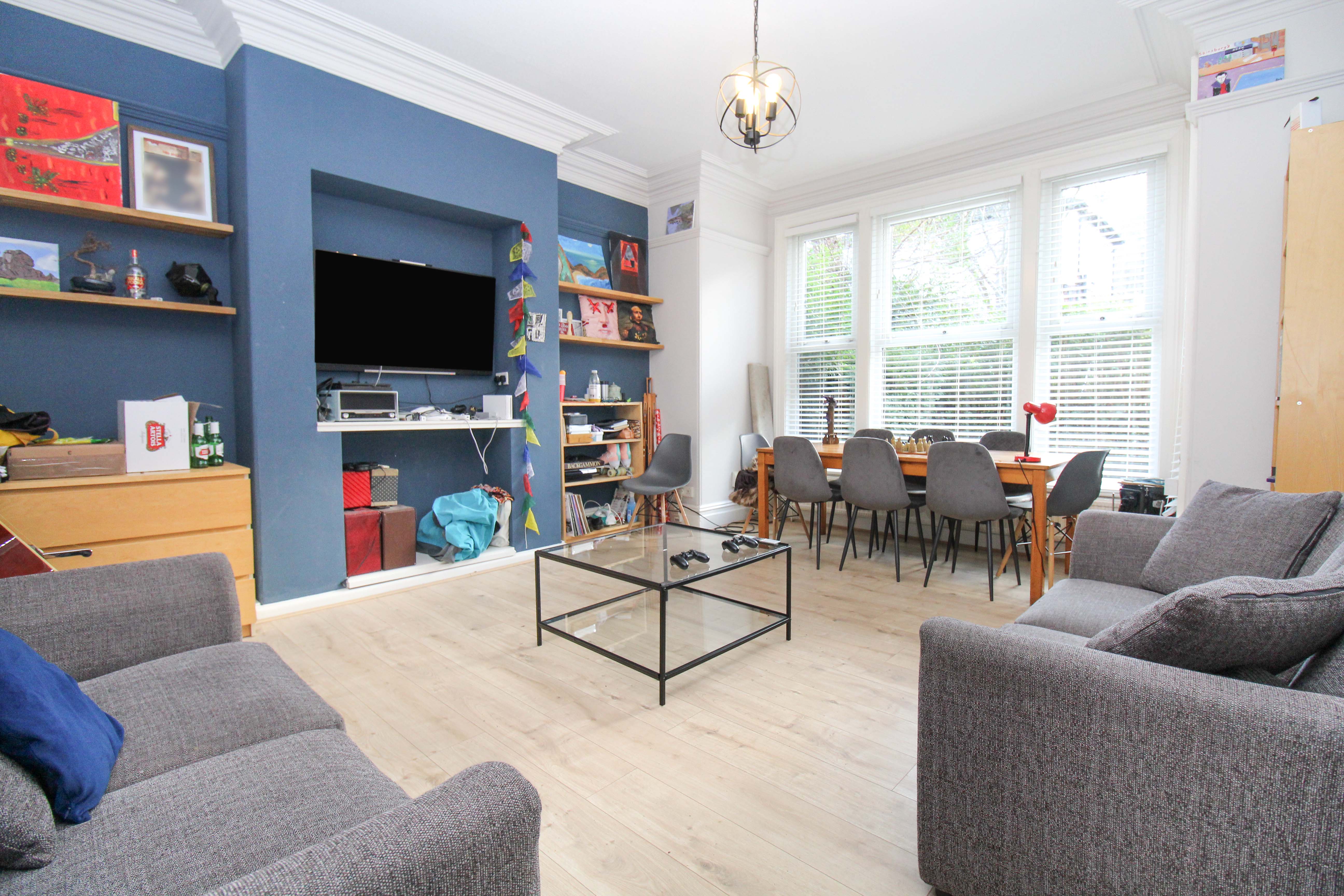 BILLS INCLUDED – Wood Lane, Headingley, Leeds, LS6