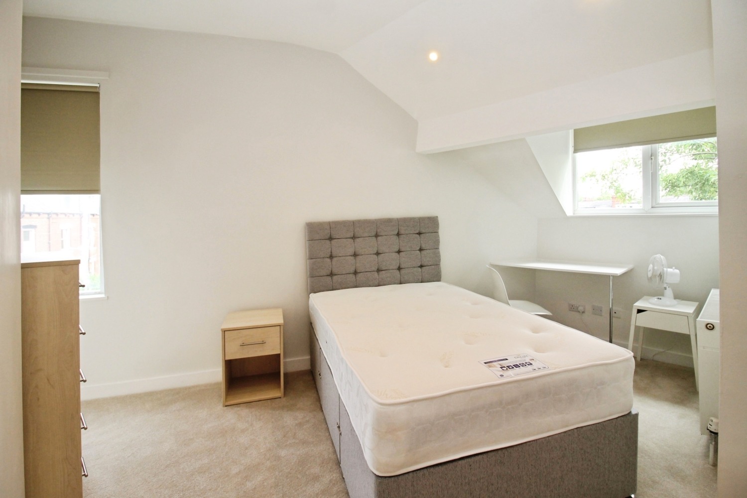 BILLS INCLUDED – Beechwood Terrace, Burley, Leeds, LS4